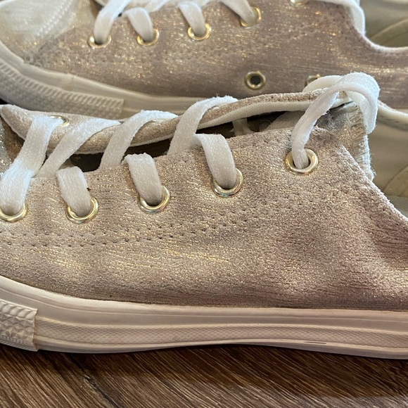 Converse Chuck Taylor All Star Egret Gold Metallic Low Rise - Size Youth 2 - Picture 5 of 7